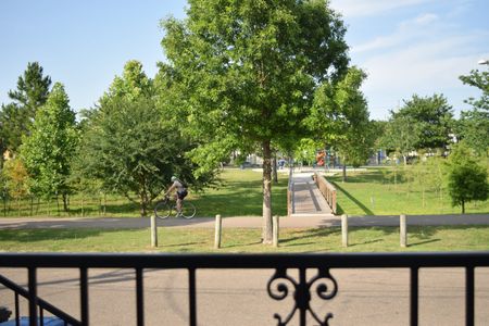 Steps from the scenic Lafitte Greenway — ideal for biking, walking & exploring.