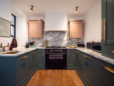 1a3075bf ae93 49f2 84fe 0612577ae2cf homerunner