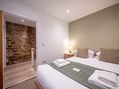 1d0f9542 9b5e 446f 9e6d bb602ece5e5a homerunner