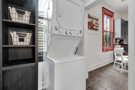 In-unit washer & dryer — laundry handled without leaving home.