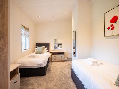 219e4c0d 7b0c 41d3 84c2 3a29332d487f homerunner