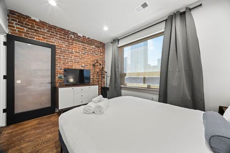 21d5a8a0 8acf 45dd 86dc d0b33be76184 homerunner