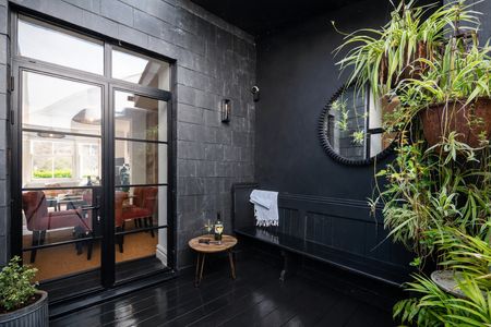 295b805b a3de 4e8f 8b85 0de4ba3264ee homerunner