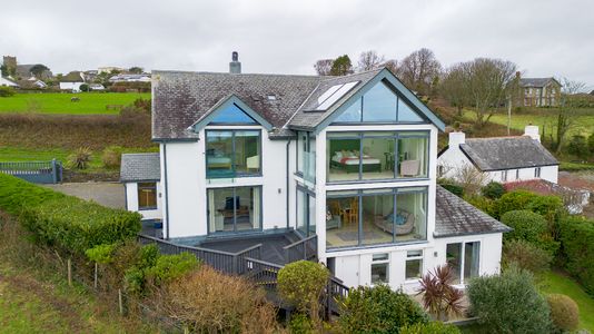 29e53f11 1e53 43f2 ba54 1eb282ce6485 homerunner