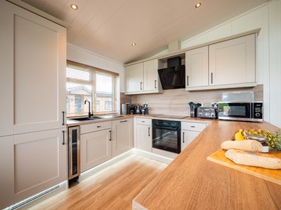 2a110a09 c3a8 4149 9159 ce49d2016c73 homerunner