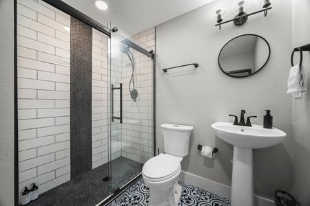 2ff3655c 3be1 4a8d 8e49 d7f79ab2fe3e homerunner