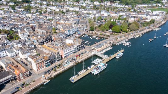 31534e29 02fe 4a92 8a49 3a5515c65d0f homerunner