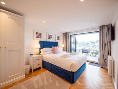 Trafalgar Cottage 3 31a29bd2 6dba 4278 b9e2 69f1c089c480 homerunner
