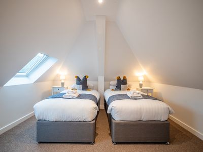 452ecbf2 fc7a 459c a078 b68b1477a187 homerunner