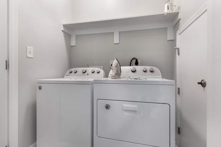 In-unit washer & dryer — pack light and keep things fresh throughout your stay.