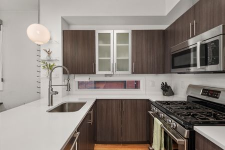 4e218f24 7026 4555 8132 07a146830bd4 homerunner