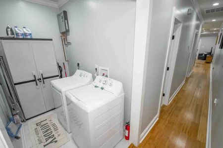 In-unit laundry w/ detergent pods & dryer sheets provided — travel lighter, stress less.