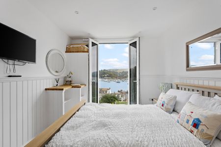 61bb8422 387f 4f79 85ea 46491ae3341c homerunner