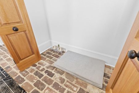Pet-friendly touches — bed, bowls & poop bags ready so your furry friend feels at home too.