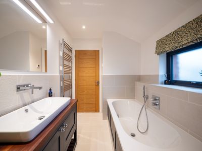 6a1067a7 45a6 4fe6 9f16 b210499966bc homerunner