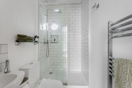 6b74677e d539 4be3 95b2 1e02dbe8e06b homerunner