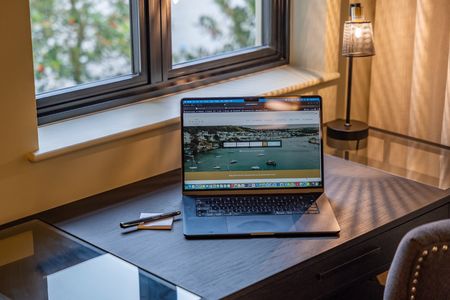 6dd92422 36d6 4ca3 aa70 1d894a9610bf homerunner