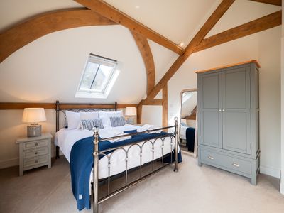 72146356 1188 4e84 9118 4dba619d18cd homerunner