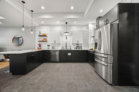 72f6f0a4 10d3 4e15 a1dc 47a3b6676fae homerunner