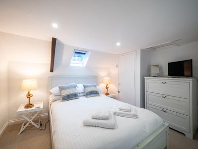 81887670 28f3 447d 91b3 3b9fd7eab9f9 homerunner