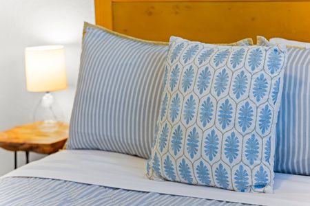 84b4a07e 164e 417f b1d2 155d1db7fb8f homerunner