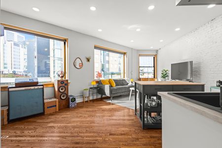 91a8b33f a9dd 4454 9ff8 cdf93a12b8a7 homerunner