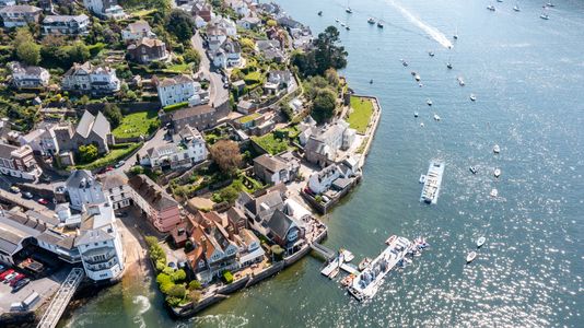 Trafalgar Cottage 62 9203072c dbd5 40c0 aa2b 992354fc95e2 homerunner
