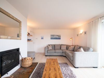 A5dc82f0 d7cd 4929 81e3 ec4136bdf837 homerunner