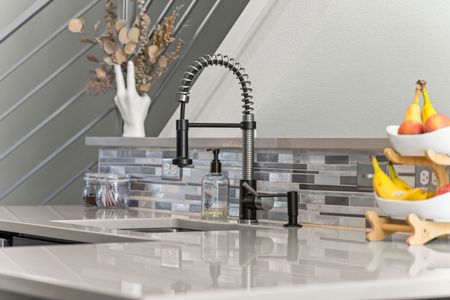 Af69720b 7713 4458 9008 606a8cd9e8a3 homerunner