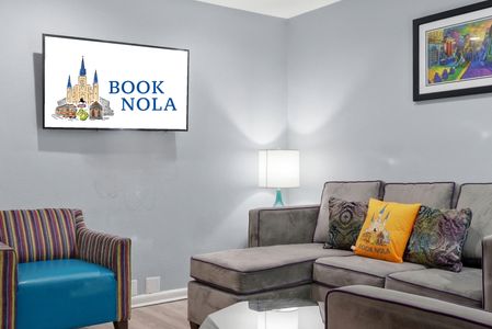 Cozy living nook w/ warm tones & a welcoming vibe