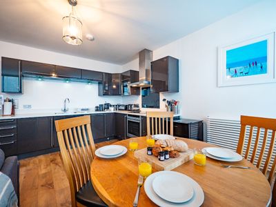 B1a3f0ce eef7 43d2 b6c6 c2088ff5e8d7 homerunner