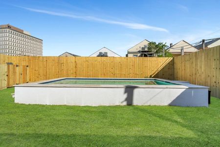 Pool & yard combo giving you the perfect outdoor setup for group hangs.