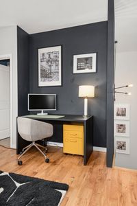 B6fce8df eaf2 4a2b 8b44 d1a7f0dfb8f7 homerunner