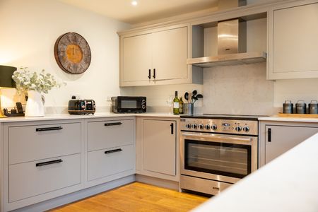 Bc1e3801 3248 4239 8ffc 4bbd7225b6f8 homerunner