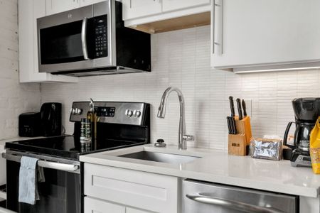 Kitchen (unit 2)