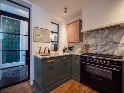 C702af18 b78a 4574 b148 3a9d9e0129e6 homerunner