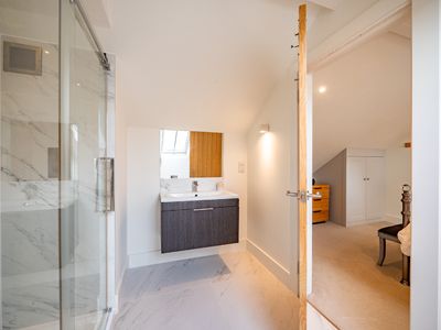 C7e9c919 6892 480d 8450 78212f2c03ca homerunner