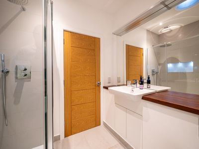 Ceb200c6 7da8 4b4b 87ab 5ce8af20d671 homerunner