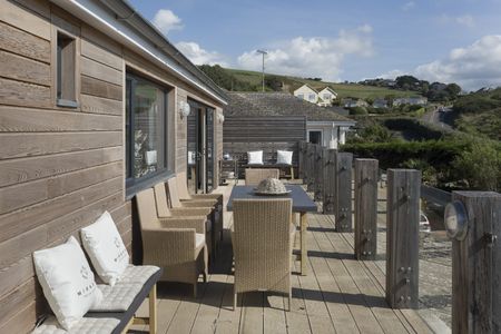 D26c1724 0c3a 4f57 b428 c4ee61c250fe homerunner