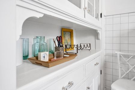 Bright kitchen w/ modern appliances & a clean, airy layout.