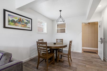 Bright dining space w/ cozy charm for shared meals
