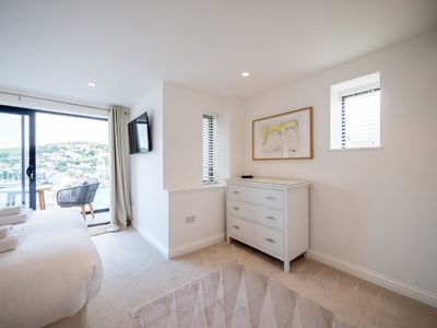 Trafalgar Cottage 30 E7ec3c7c 545f 4471 b239 75eda5d19efa homerunner