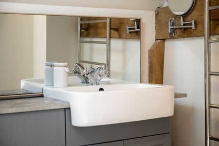 Eab742f7 f793 46a2 9bb2 e287c0e4e7cb homerunner