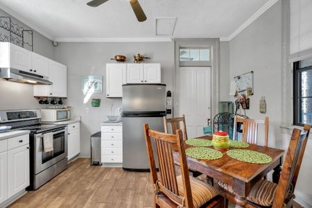 Bright, well-stocked kitchen ready for every meal of the day.