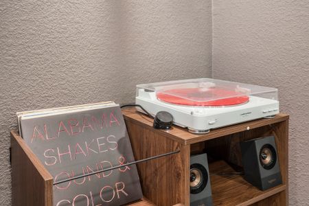 F18b0e8c bd9d 4b6b 817a 88ffc452c931 homerunner