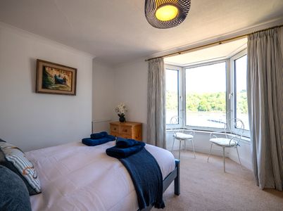 F3334331 377f 424b 92b3 2e04f09aeb8a homerunner