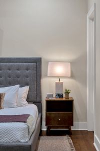 Hotel-quality bed with crisp layered linens