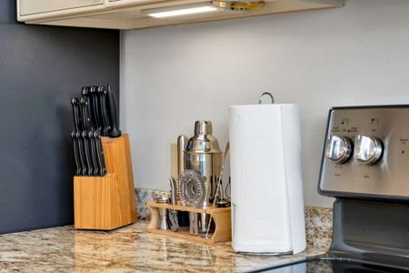 Knife block and cocktail shaker for nights in