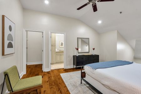 Bedroom flowing straight into the bath