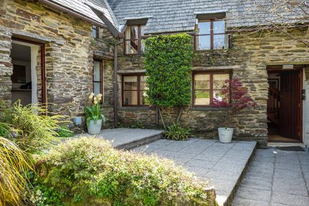 Ae610445 f624 4080 9653 d3c23c20d0ed homerunner